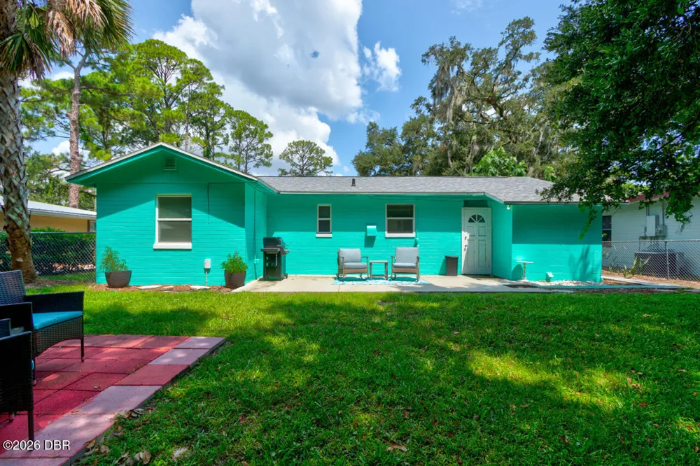 537 Blake Road South Daytona, FL 32119