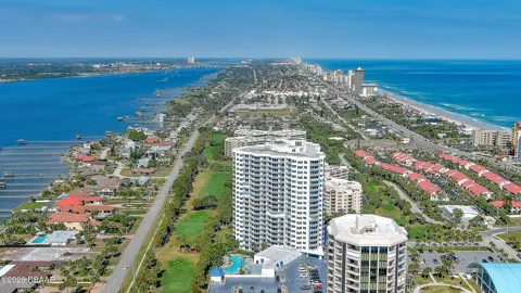 2 Oceans West Boulevard #506