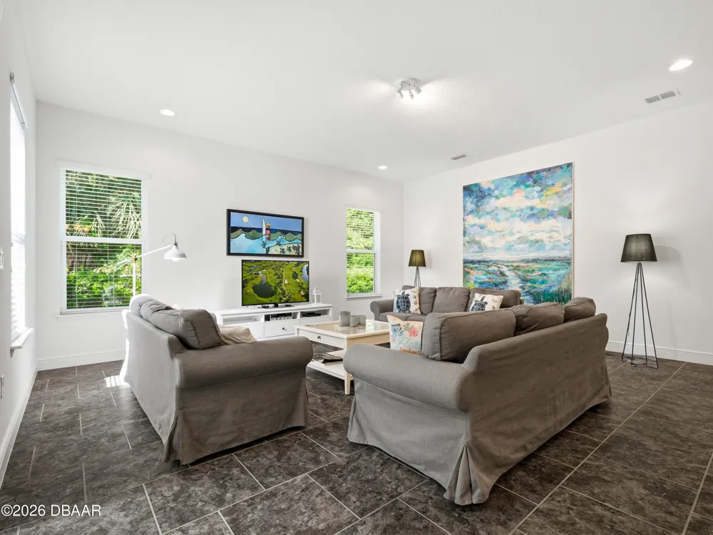 695 Grape Ivy Lane New Smyrna Beach, FL 32168