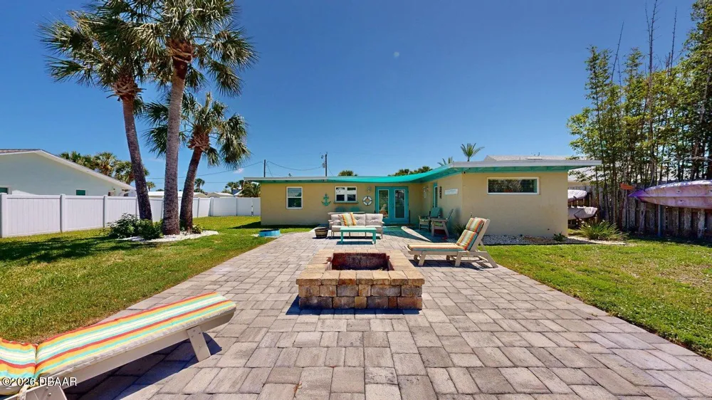 119 Palmetto Avenue Flagler Beach, FL 32136