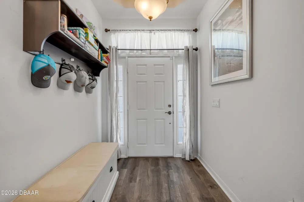 36624 Grand Island Oaks Circle Grand Island, FL 32735