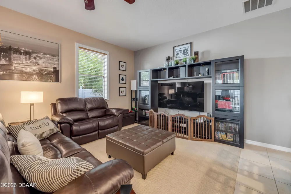 36624 Grand Island Oaks Circle Grand Island, FL 32735