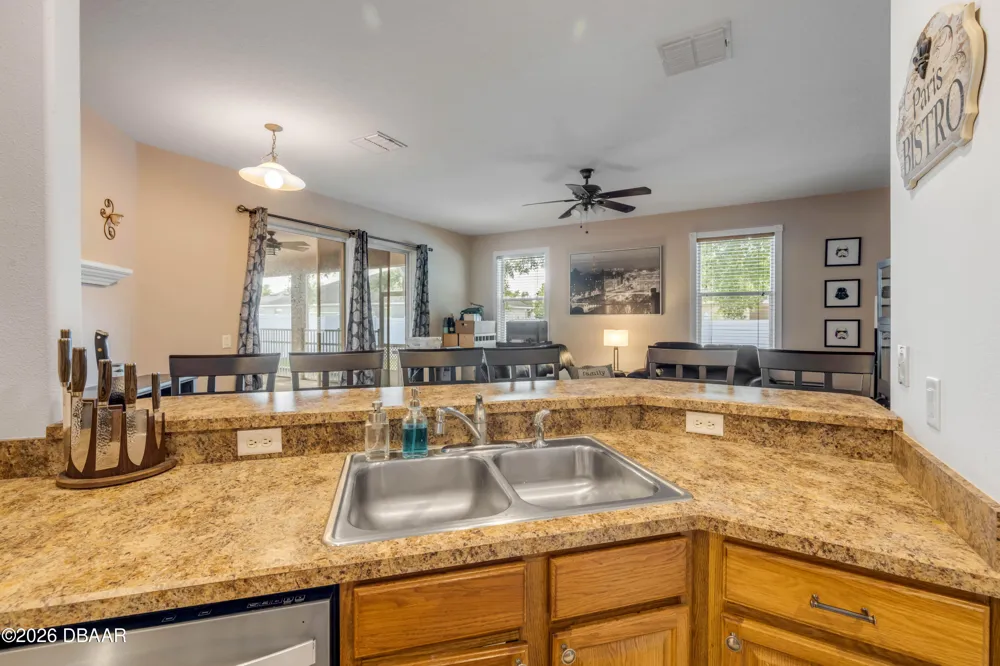 36624 Grand Island Oaks Circle Grand Island, FL 32735