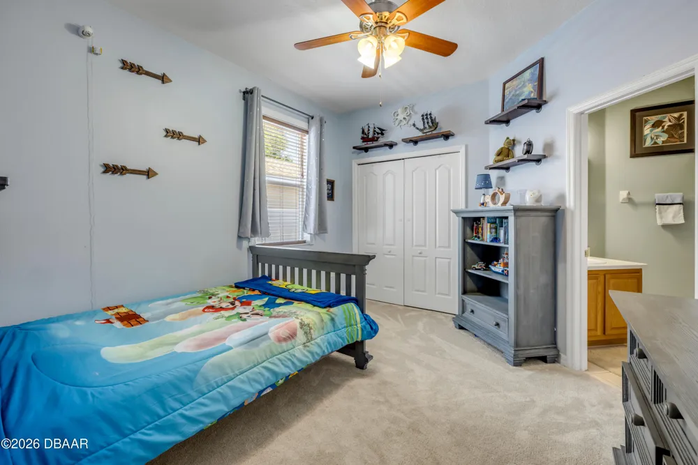 36624 Grand Island Oaks Circle Grand Island, FL 32735