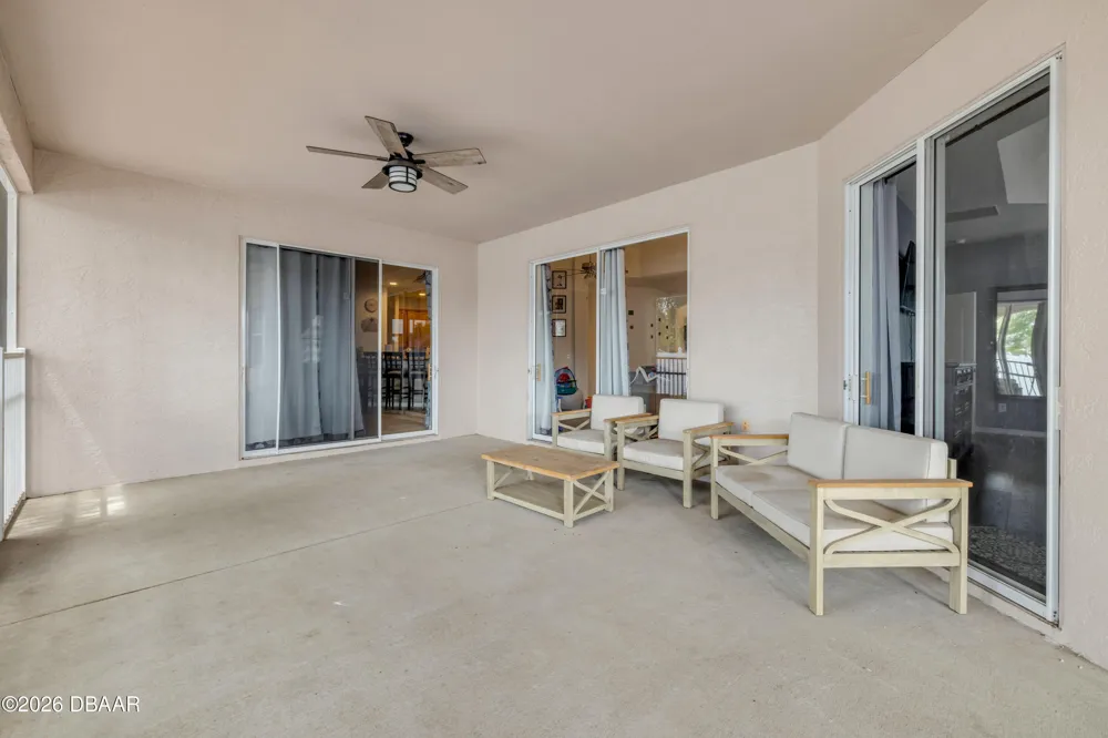 36624 Grand Island Oaks Circle Grand Island, FL 32735