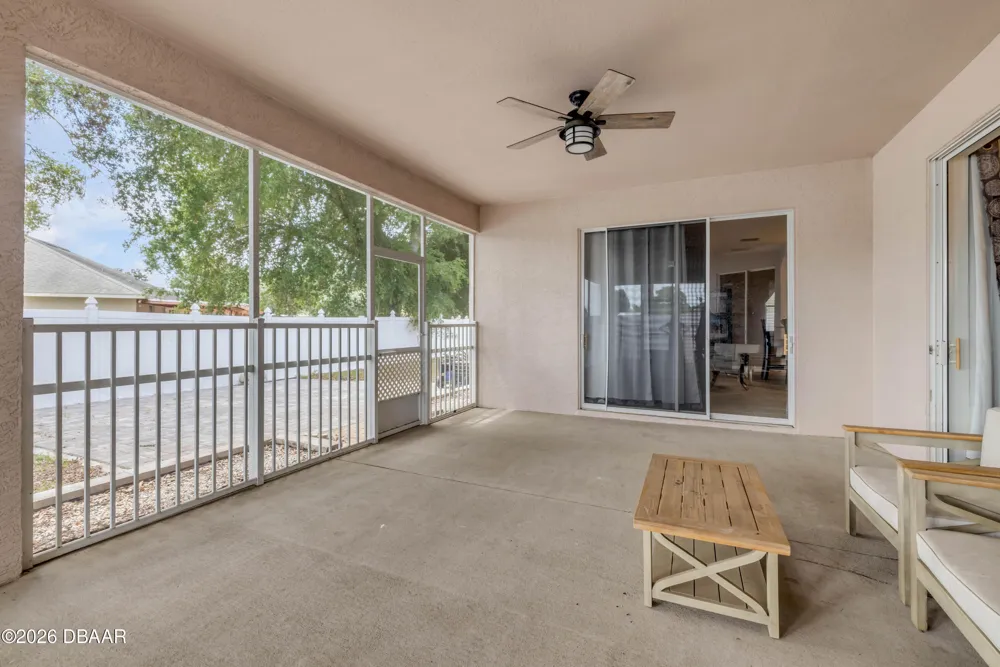 36624 Grand Island Oaks Circle Grand Island, FL 32735
