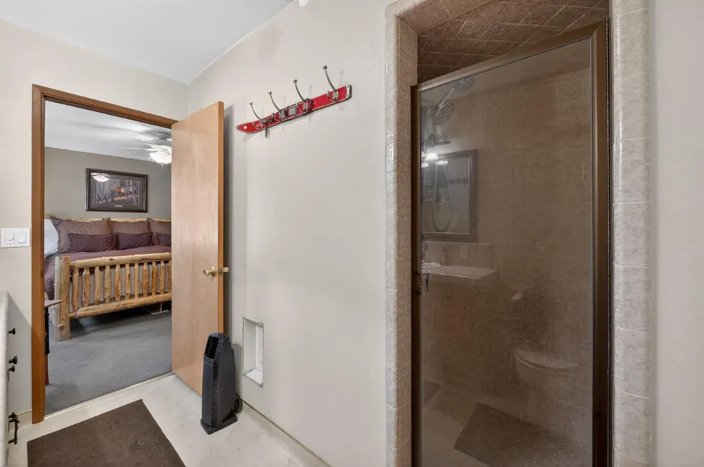 41962 Saddleback Road Shaver Lake, CA 93664