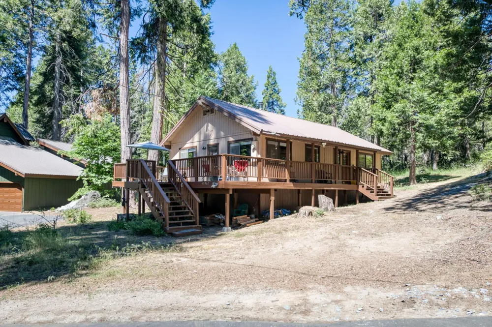 41962 Saddleback Road Shaver Lake, CA 93664