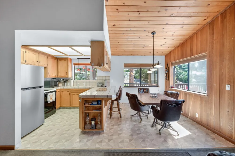 41962 Saddleback Road Shaver Lake, CA 93664