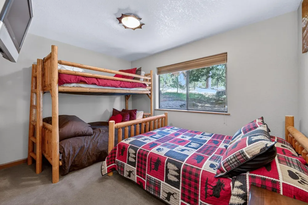 41962 Saddleback Road Shaver Lake, CA 93664