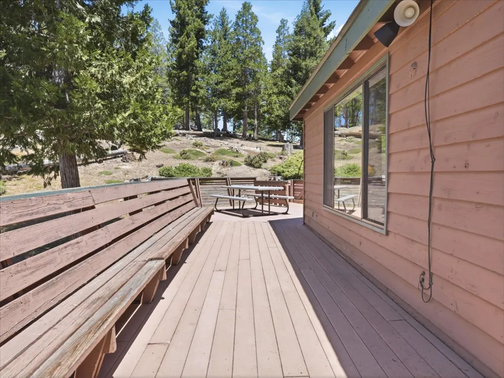 7273 Yosemite Park Way Yosemite West, CA 95389
