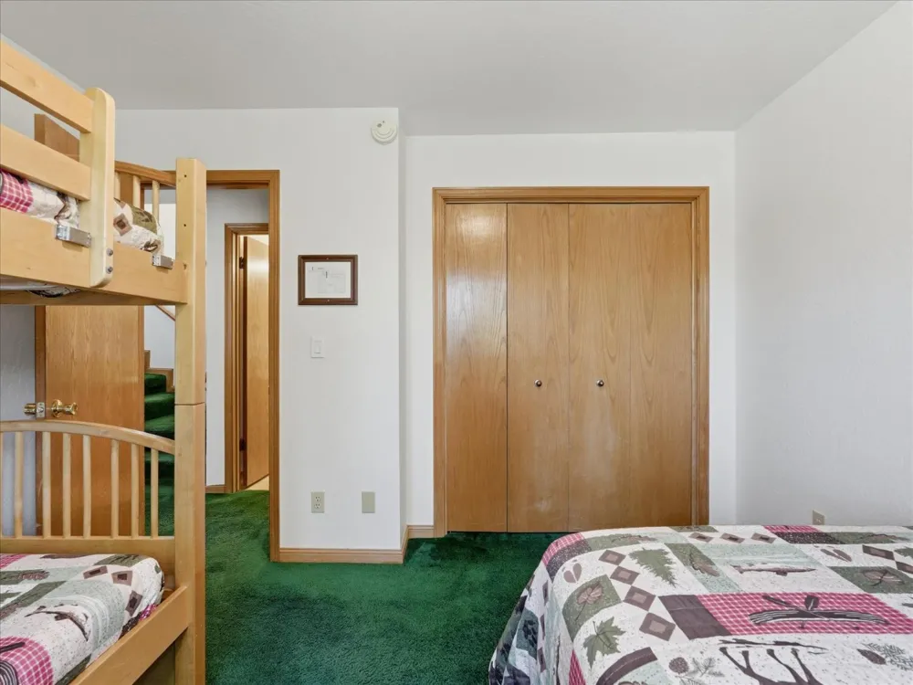 7273 Yosemite Park Way Yosemite West, CA 95389