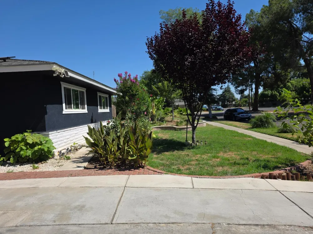 4857 West Avenue Fresno, CA 93705