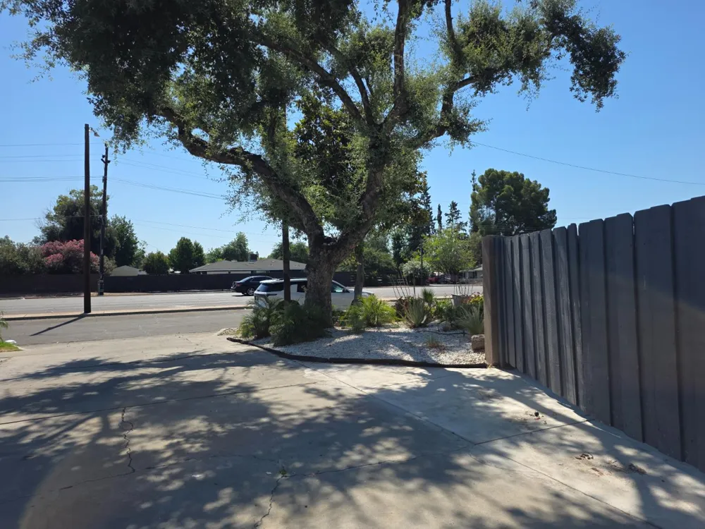 4857 West Avenue Fresno, CA 93705