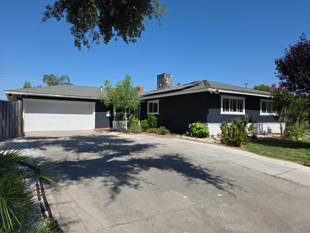 4857 West Avenue Fresno, CA 93705