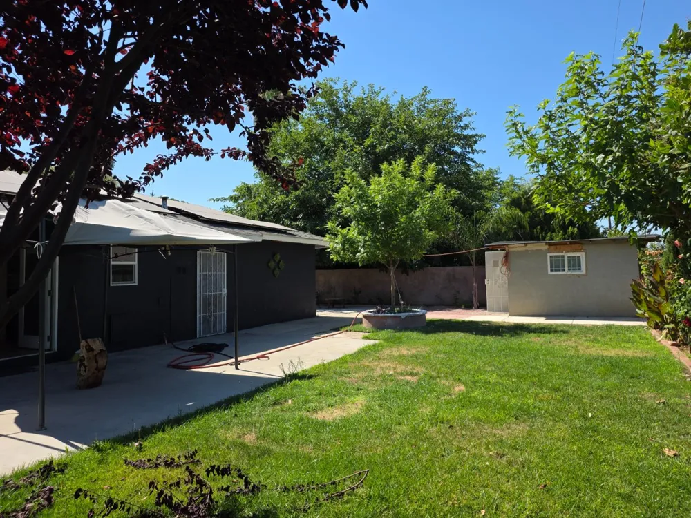4857 West Avenue Fresno, CA 93705