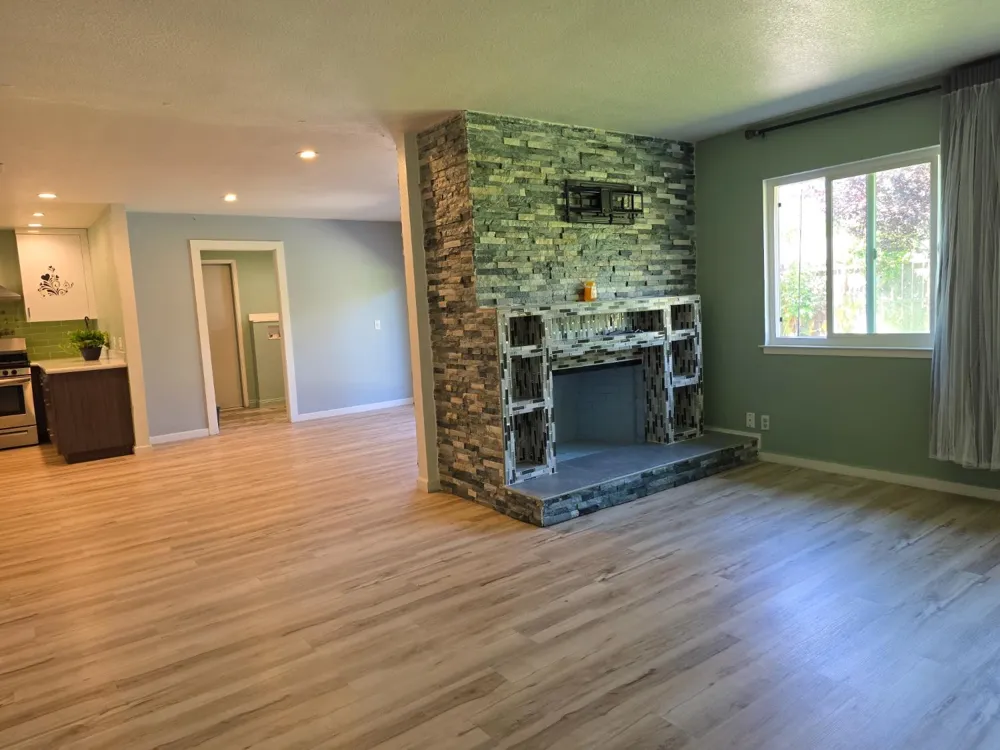 4857 West Avenue Fresno, CA 93705