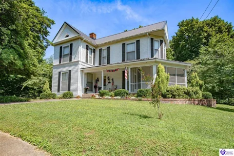 205 W Chestnut Street