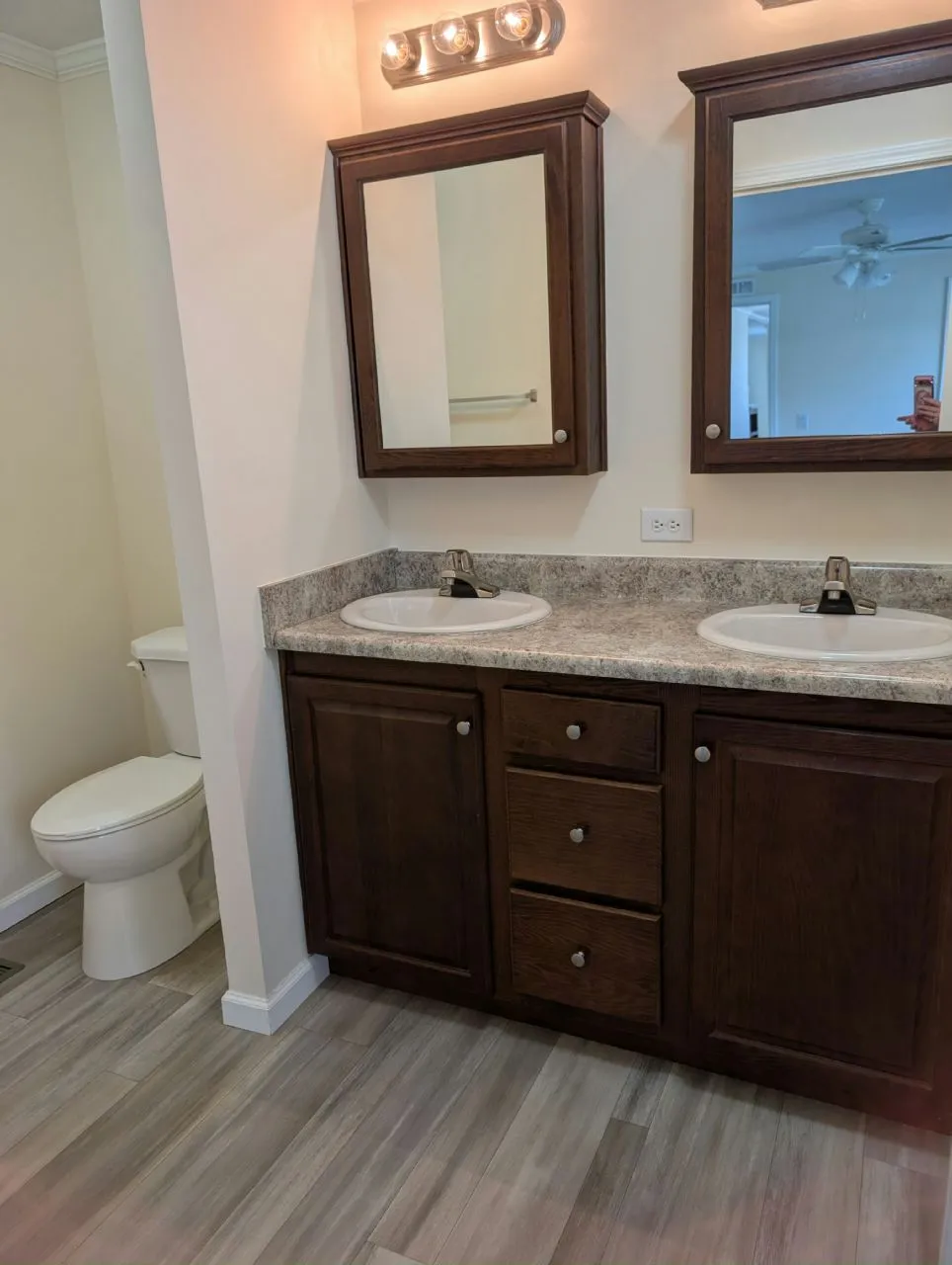 52553 Elmcrest Ct., #143 Chesterfield, MI 48051