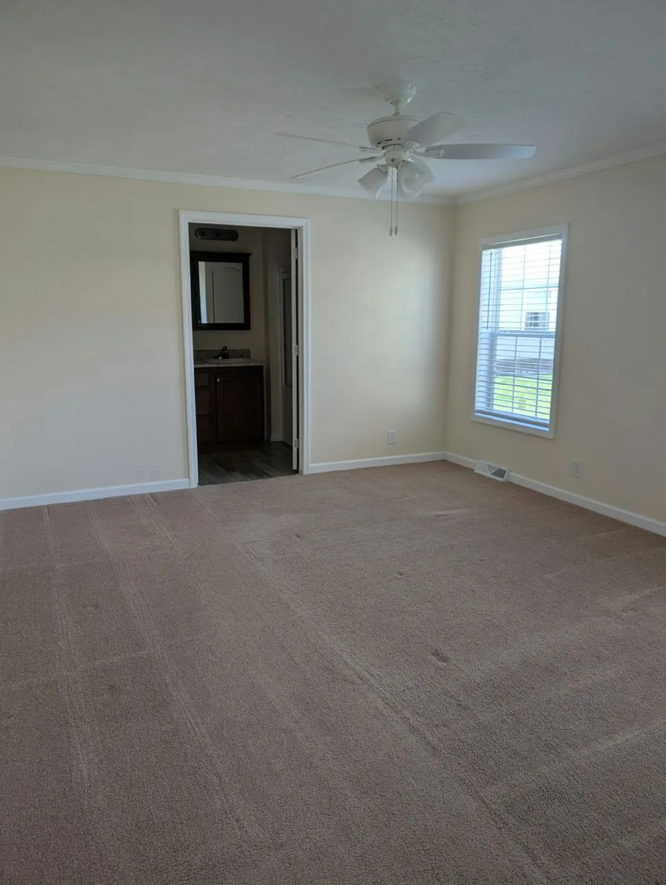 52553 Elmcrest Ct., #143 Chesterfield, MI 48051