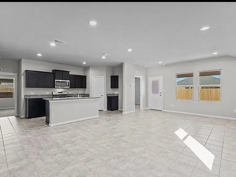 7703 Yellow Jacket Road Odessa, TX 79765