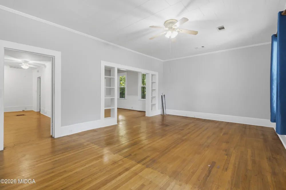 202 Everett Square Fort Valley, GA 31030