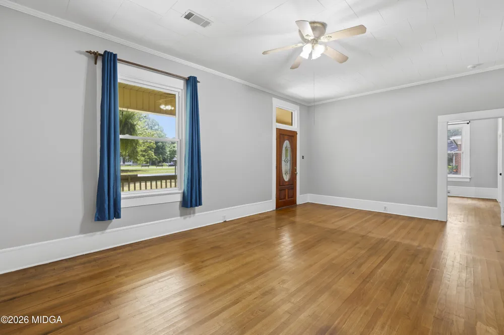 202 Everett Square Fort Valley, GA 31030