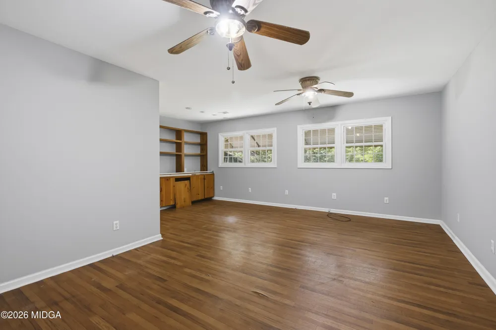 202 Everett Square Fort Valley, GA 31030