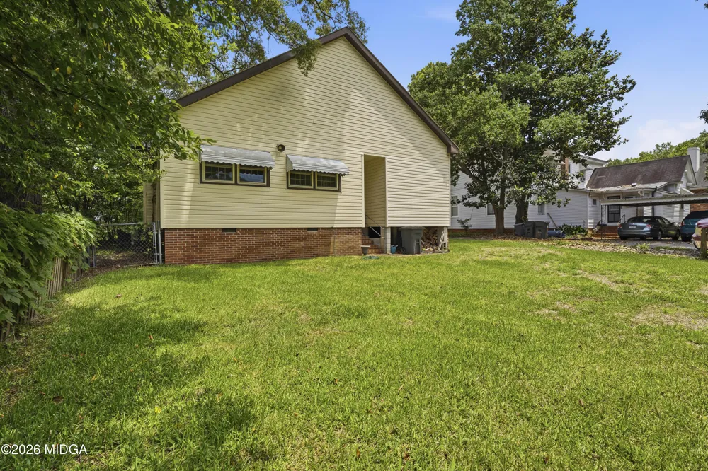 202 Everett Square Fort Valley, GA 31030