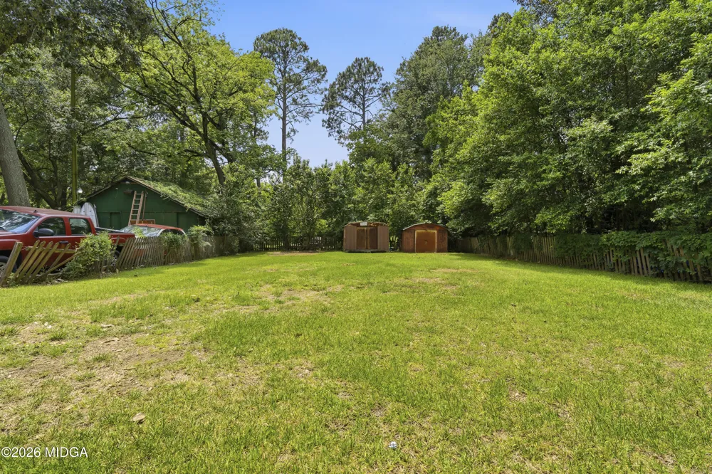 202 Everett Square Fort Valley, GA 31030
