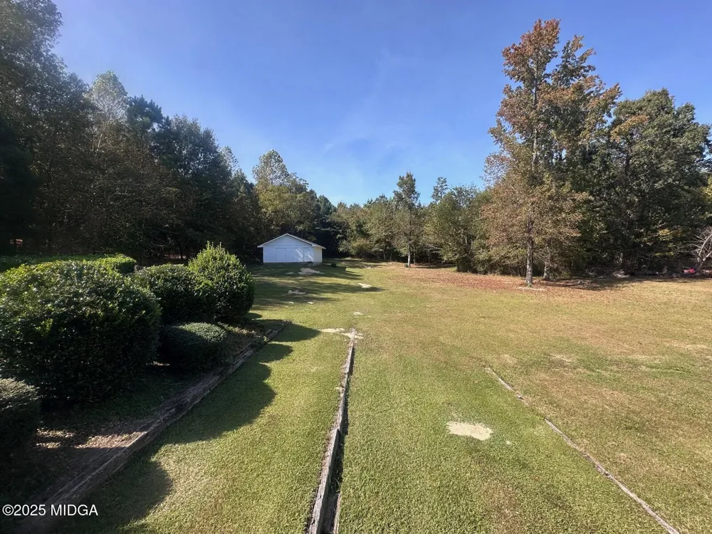 2777 Glen Echo Drive Lizella, GA 31052