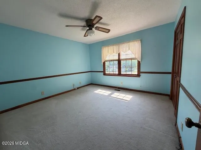 2777 Glen Echo Drive Lizella, GA 31052
