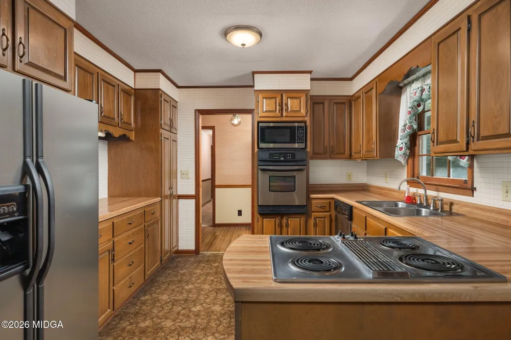 2777 Glen Echo Drive Lizella, GA 31052