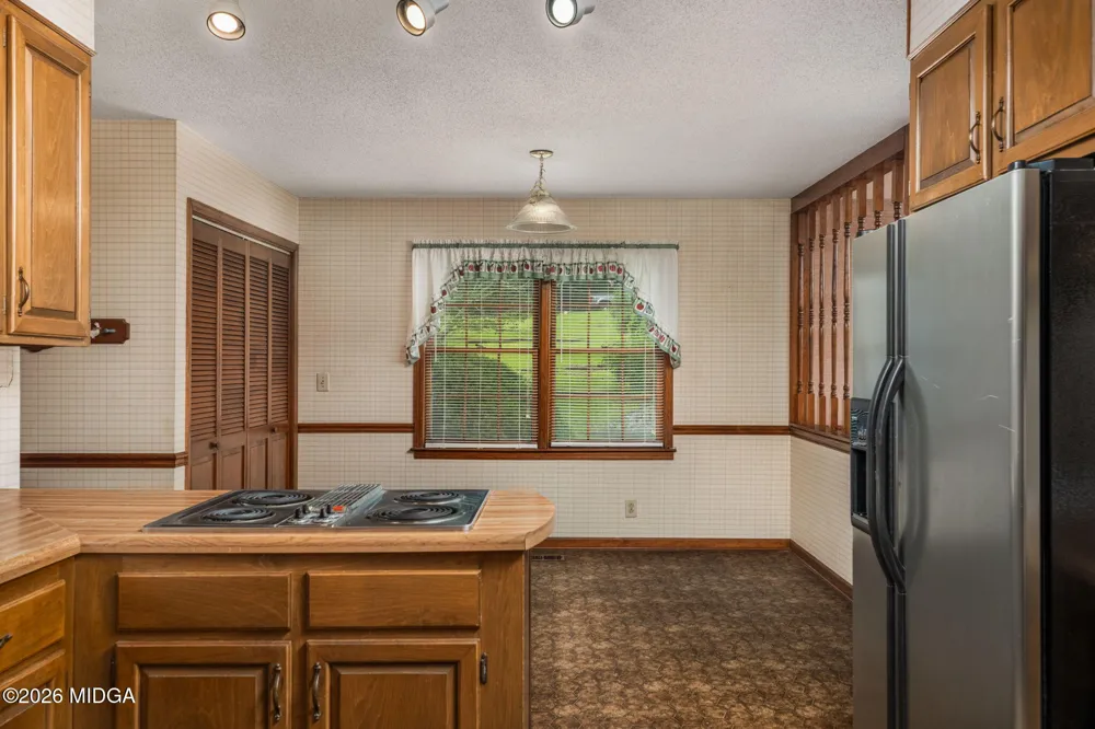 2777 Glen Echo Drive Lizella, GA 31052
