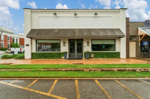 102 S College Street