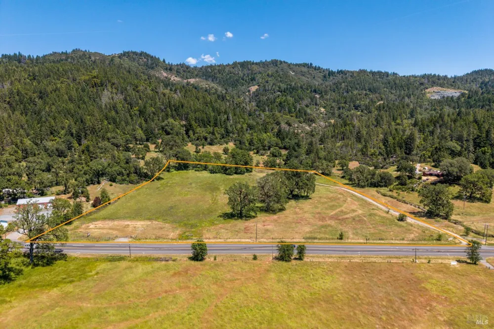 45455 Highway 101 Laytonville, CA 95454