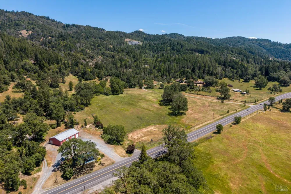 45455 Highway 101 Laytonville, CA 95454