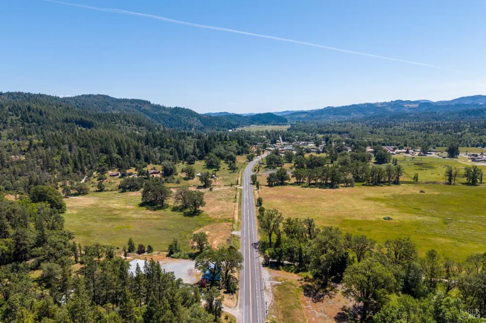 45455 Highway 101 Laytonville, CA 95454