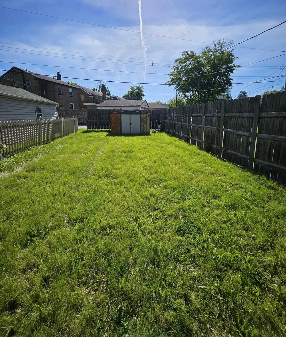 7608 Manor Avenue Munster, IN 46321