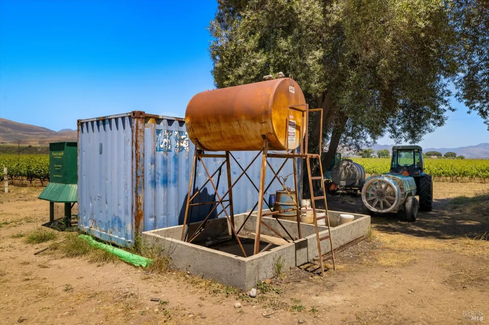 5533 Foxen Canyon Road Santa Maria, CA 93454