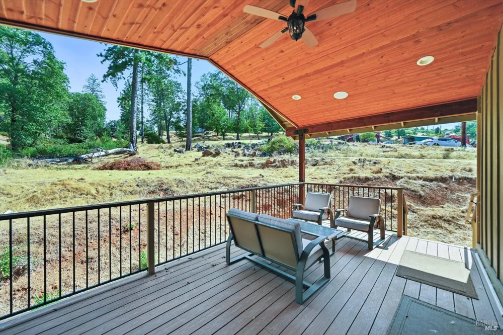9482 Hoberg Drive S Cobb, CA 95426