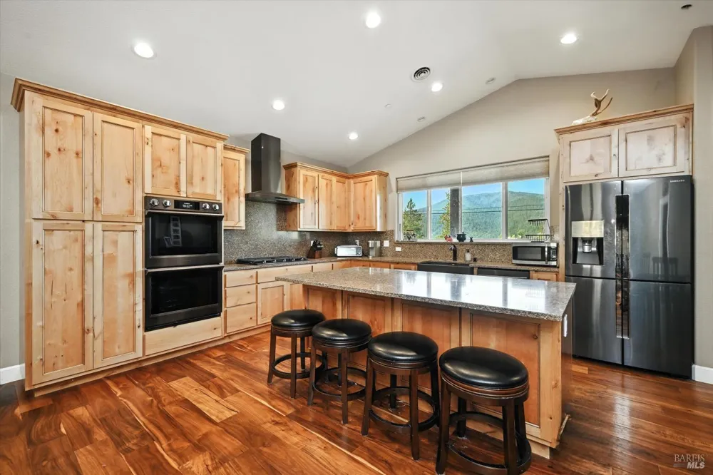 9482 Hoberg Drive S Cobb, CA 95426