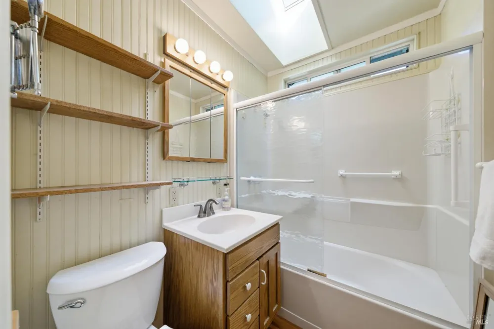 9222 Argonne Way Forestville, CA 95436