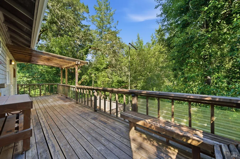 9222 Argonne Way Forestville, CA 95436