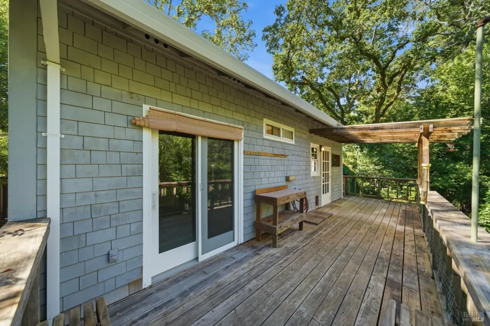 9222 Argonne Way Forestville, CA 95436