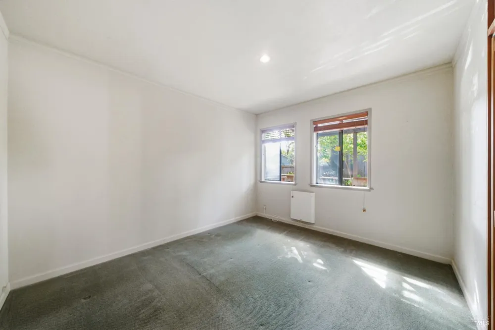 9222 Argonne Way Forestville, CA 95436