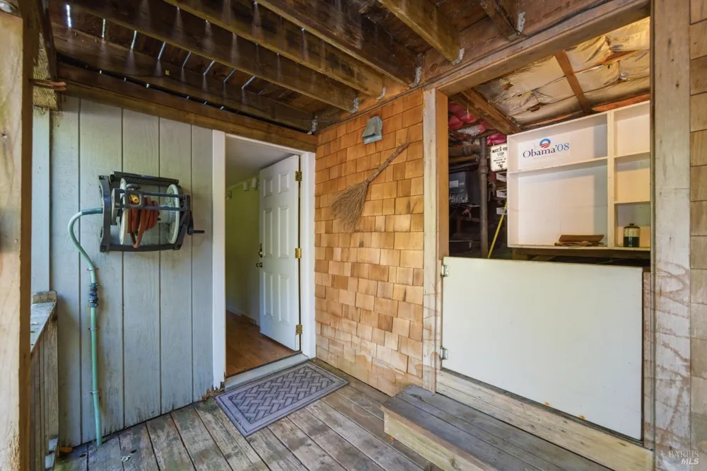 9222 Argonne Way Forestville, CA 95436
