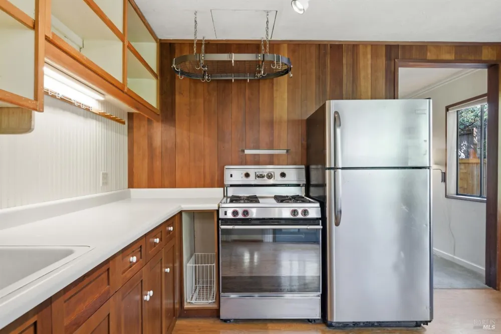 9222 Argonne Way Forestville, CA 95436