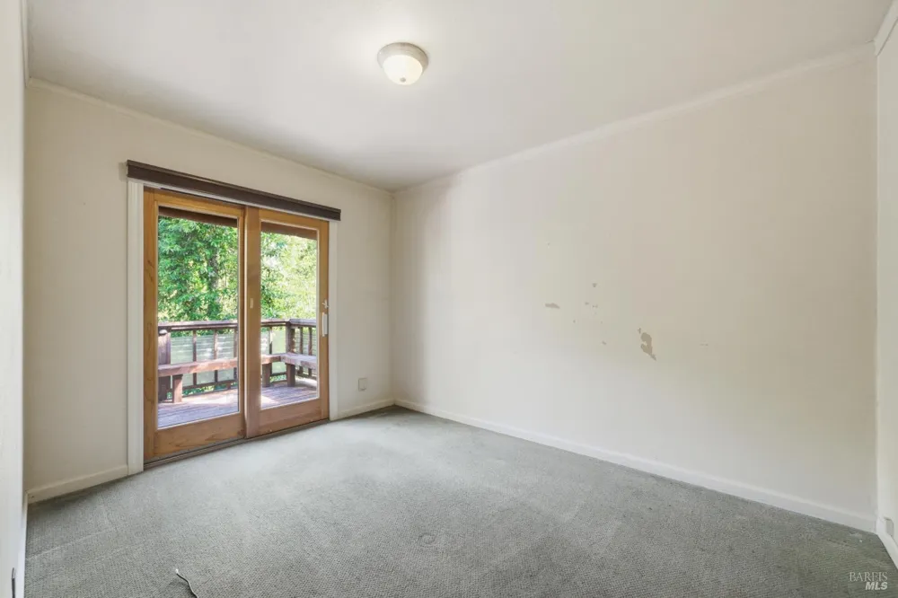 9222 Argonne Way Forestville, CA 95436