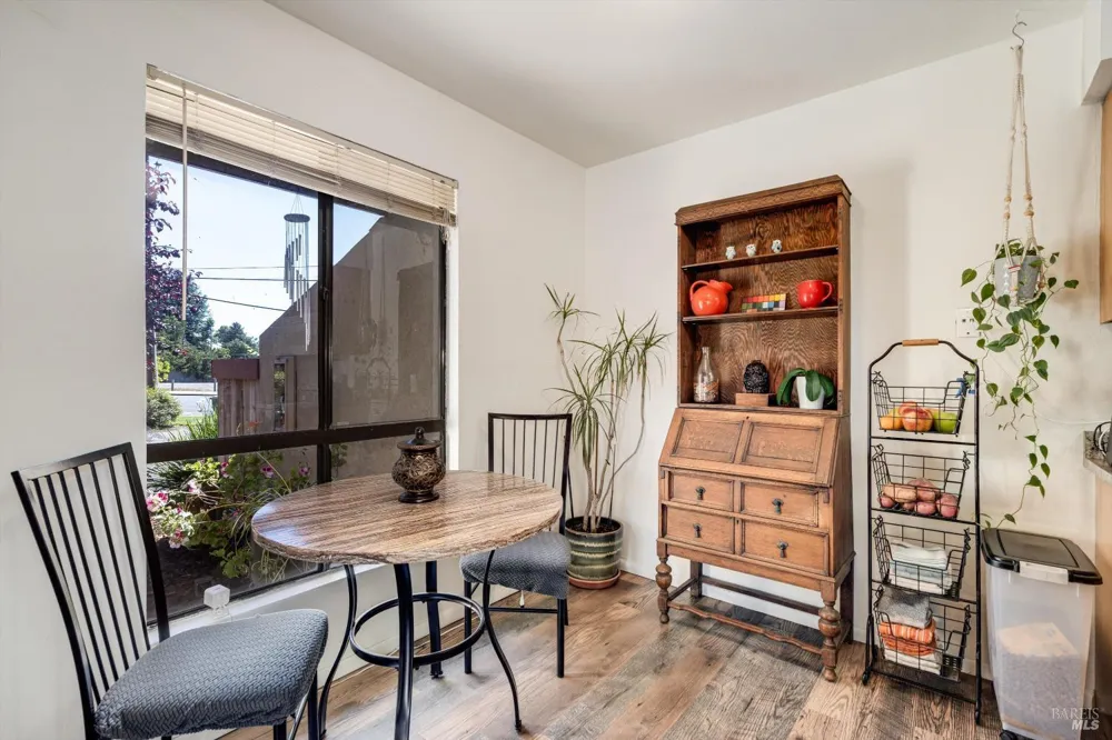 6 Redwood Court ##6 Santa Rosa, CA 95409